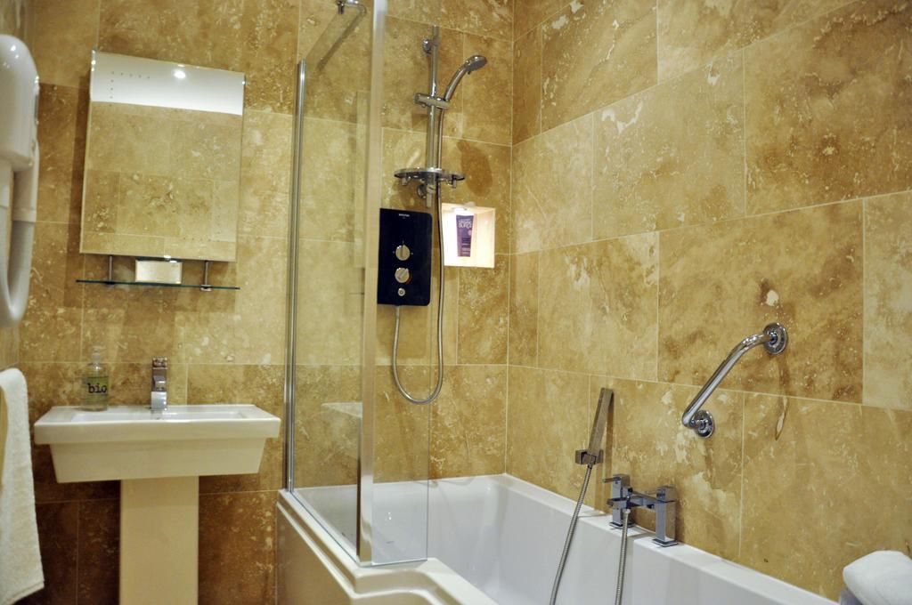 Bove Town House Apartments 글라스턴버리 객실 사진