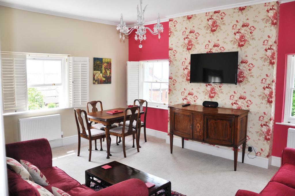 Bove Town House Apartments 글라스턴버리 객실 사진